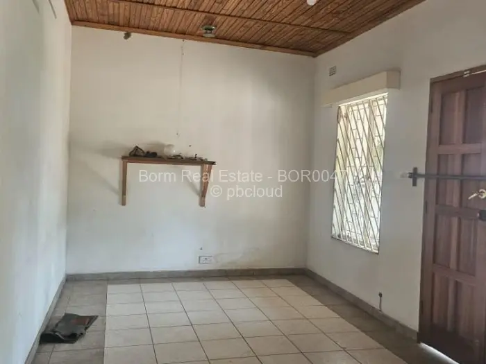 4 Bedroom House for Sale in Bluff Hill, Harare