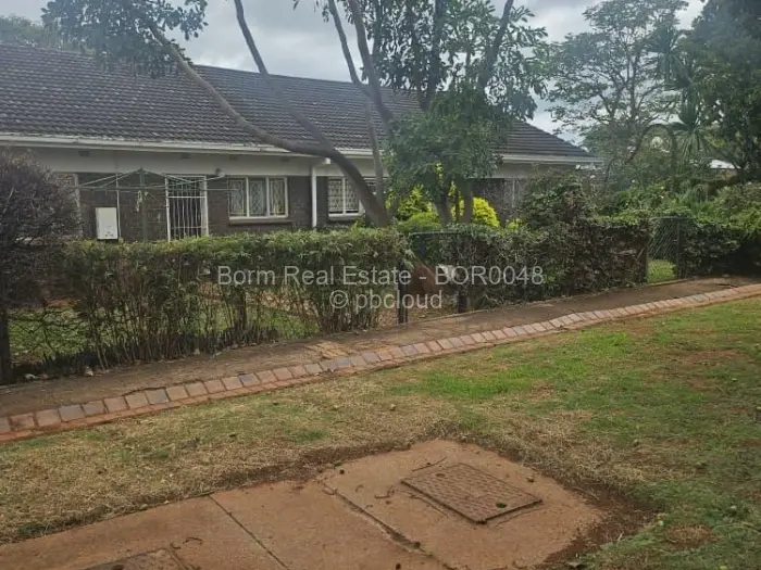 2 Bedroom Cottage/Garden Flat for Sale in Greystone Park, Harare