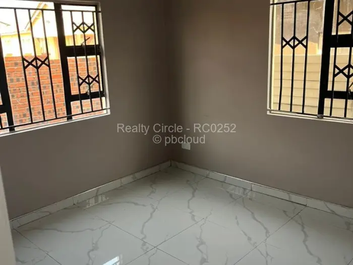 3 Bedroom House to Rent in Chitungwiza, Chitungwiza