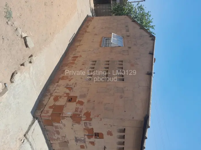 2 Bedroom House for Sale in Zengeza, Chitungwiza