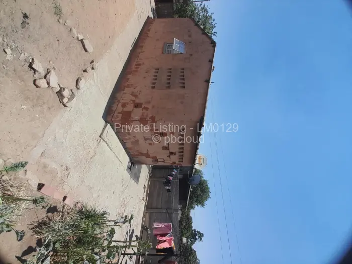 2 Bedroom House for Sale in Zengeza, Chitungwiza