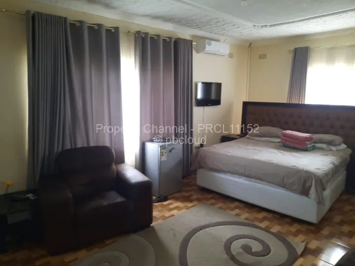 4 Bedroom House for Sale in Parklands, Bulawayo