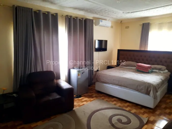 4 Bedroom House for Sale in Parklands, Bulawayo