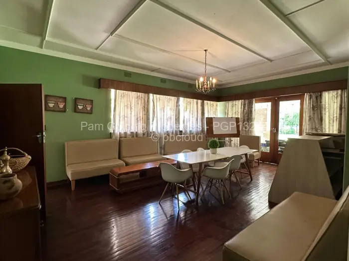 5 Bedroom House for Sale in Suburbs, Bulawayo