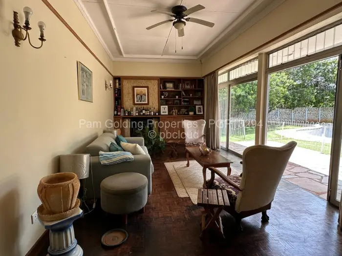 5 Bedroom House for Sale in Suburbs, Bulawayo