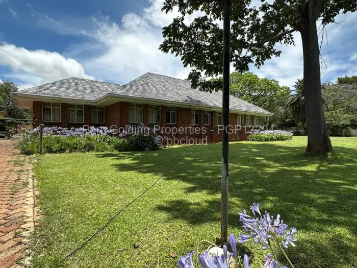 5 Bedroom House for Sale in Suburbs, Bulawayo