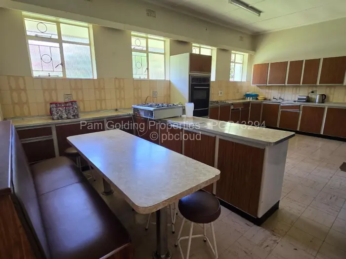 5 Bedroom House for Sale in Suburbs, Bulawayo