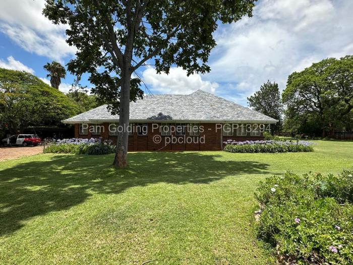 5 Bedroom House for Sale in Suburbs, Bulawayo
