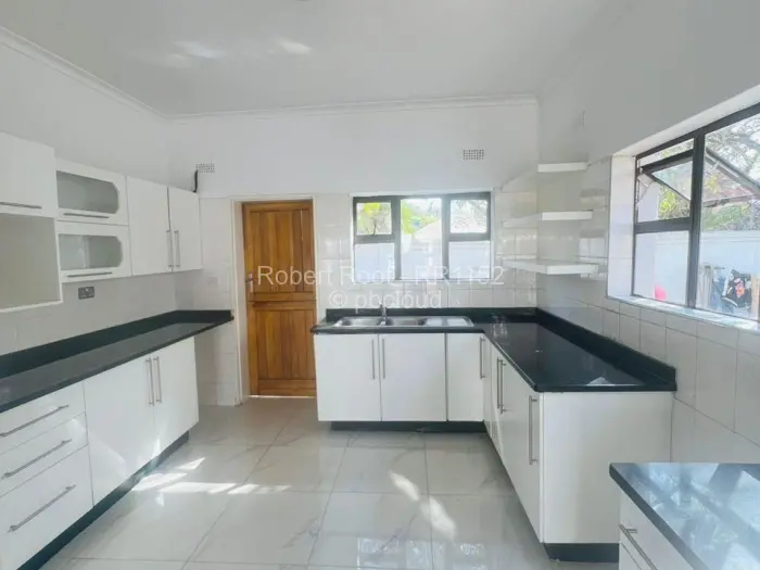 Flat/Apartment to Rent in Greendale, Harare