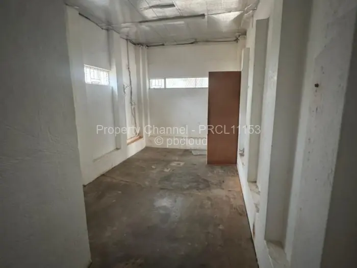 Retail/Shop to Rent in Gunhill