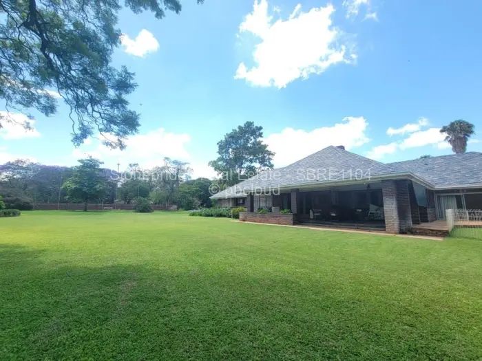 5 Bedroom House for Sale in Suburbs, Bulawayo