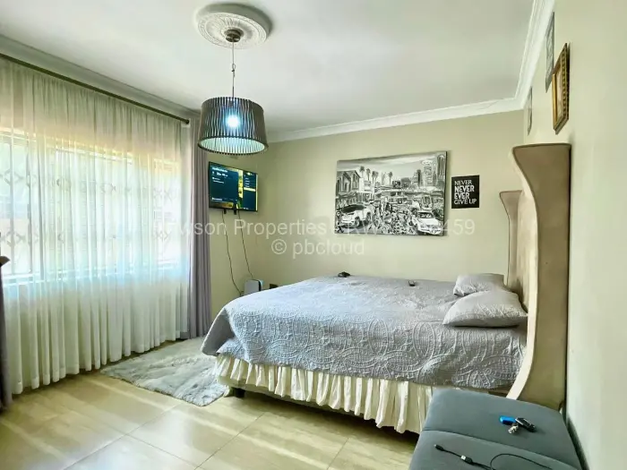 6 Bedroom House for Sale in Mount Pleasant Heights, Harare