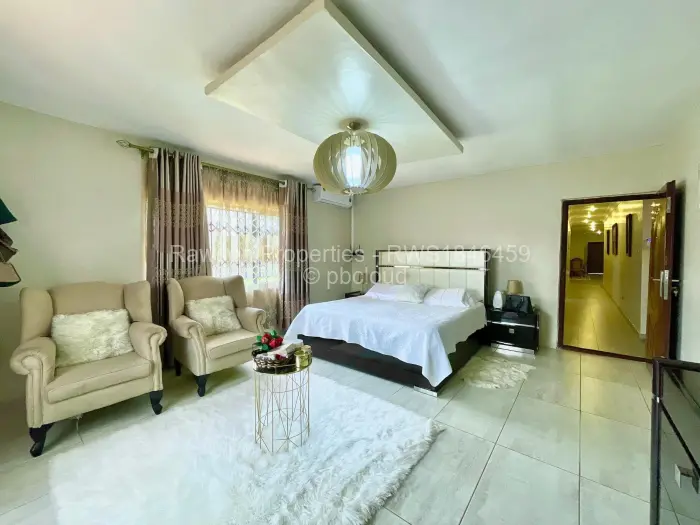 6 Bedroom House for Sale in Mount Pleasant Heights, Harare