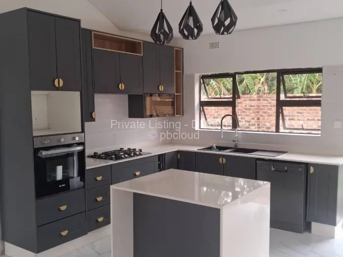 Townhouse/Cluster to Rent in Highlands, Harare