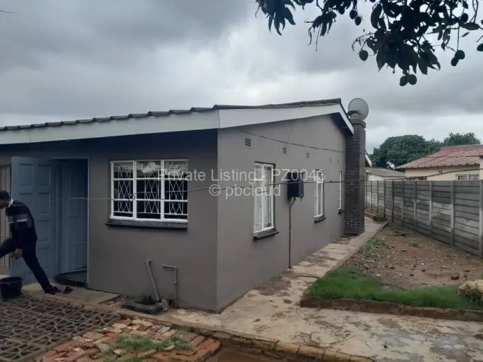 4 Bedroom House for Sale in Glen View, Harare
