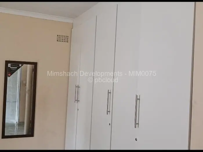 6 Bedroom House for Sale in Carrick Creagh Estate, Harare