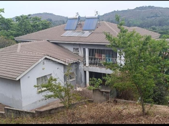 6 Bedroom House for Sale in Carrick Creagh Estate, Harare