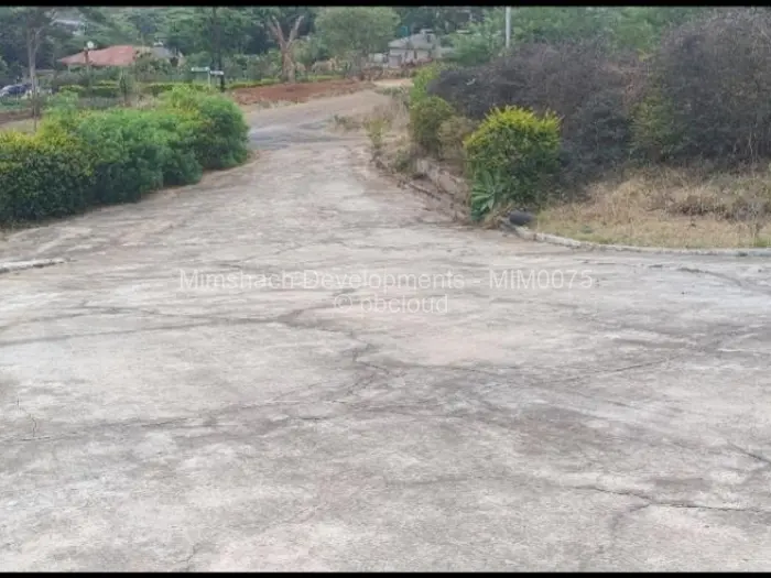 6 Bedroom House for Sale in Carrick Creagh Estate, Harare