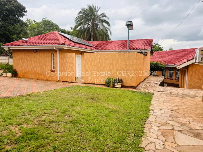 1 Bedroom Cottage/Garden Flat to Rent in Glen Lorne, Harare