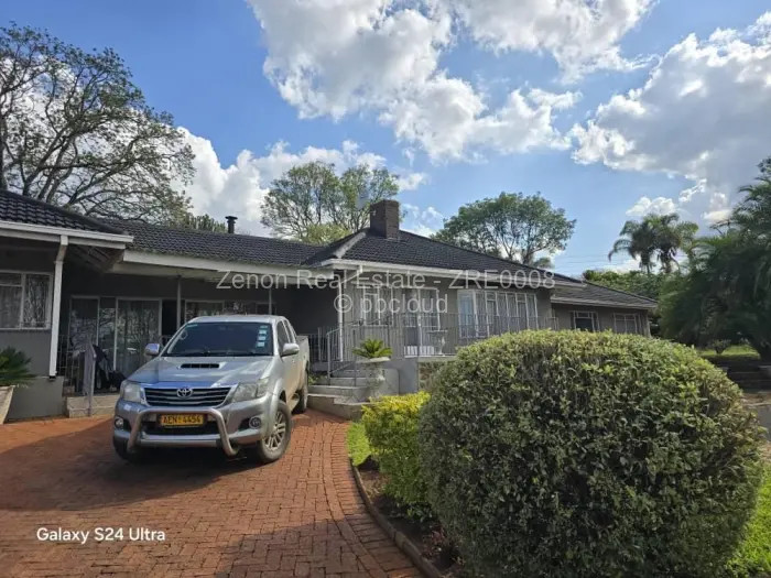 4 Bedroom House for Sale in Greystone Park, Harare