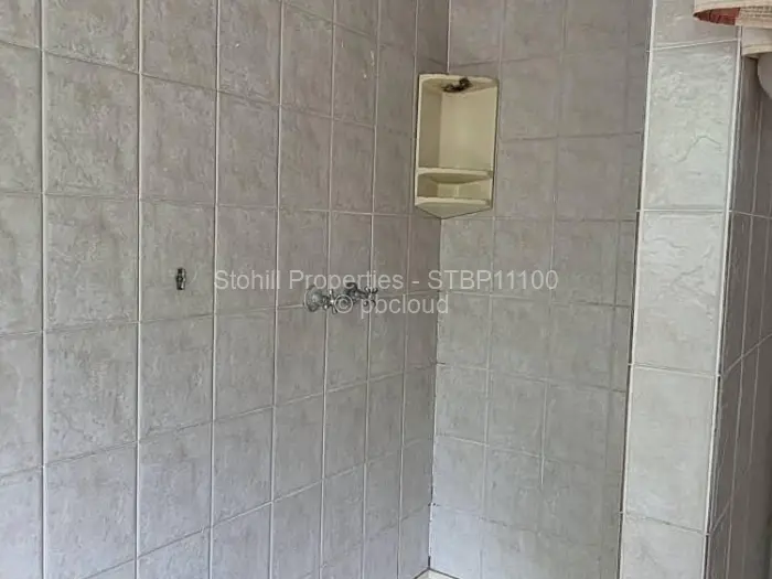 5 Bedroom House to Rent in Highlands, Harare