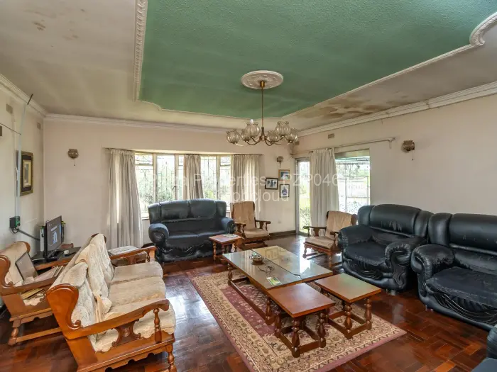 6 Bedroom House for Sale in Hatfield, Harare