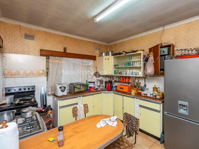 6 Bedroom House for Sale in Hatfield, Harare