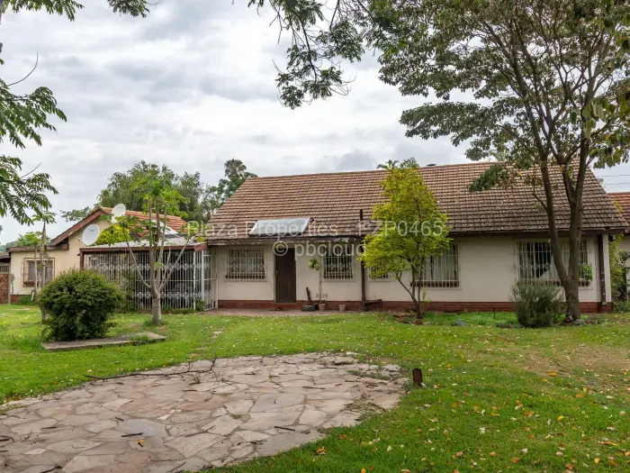 6 Bedroom House for Sale in Hatfield, Harare