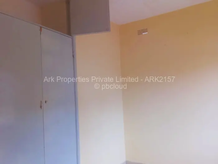 Flat/Apartment to Rent in Mabelreign, Harare