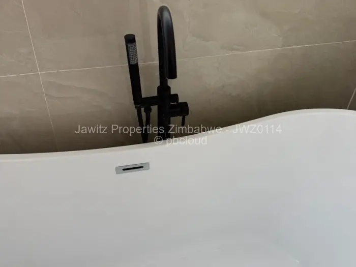 Townhouse/Cluster for Sale in Strathaven, Harare