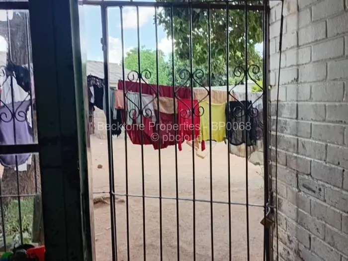 Flat/Apartment for Sale in Mzilikazi, Bulawayo