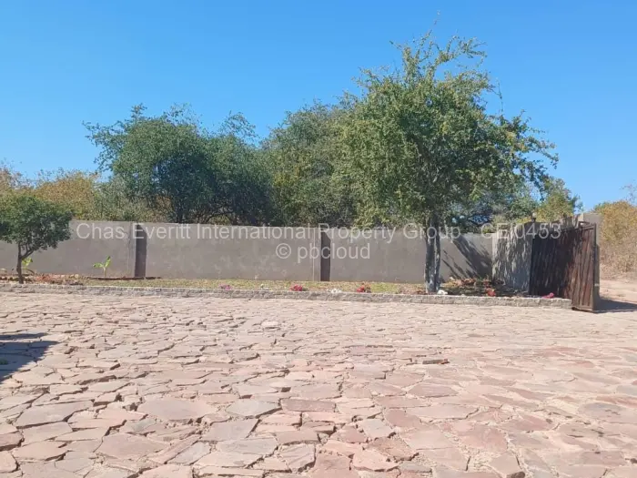 4 Bedroom House for Sale in Binga, Binga