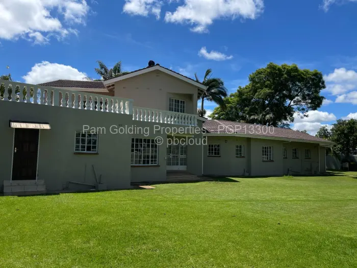 5 Bedroom House to Rent in Borrowdale, Harare