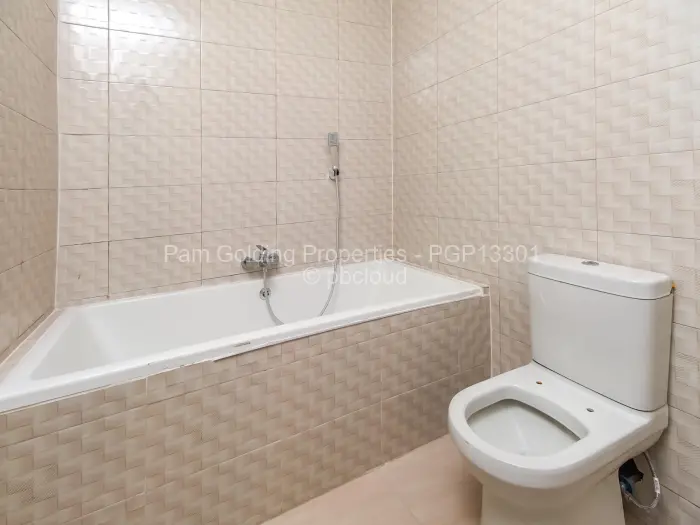 Townhouse/Cluster for Sale in Arlington, Harare