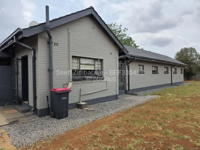 3 Bedroom House for Sale in Killarney, Bulawayo