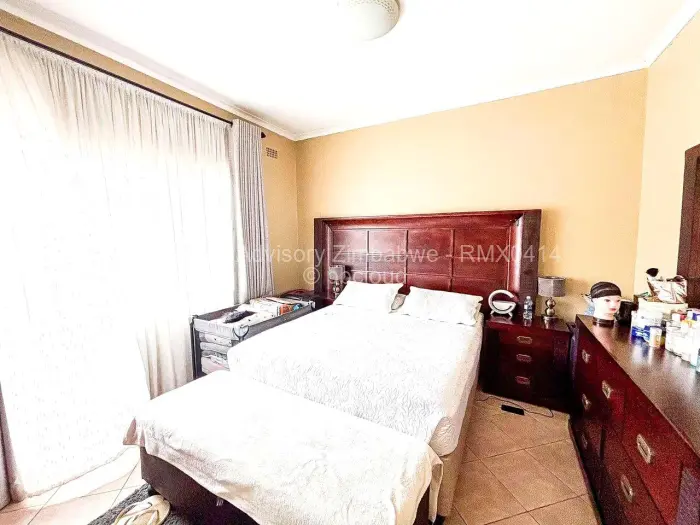 2 Bedroom Cottage/Garden Flat to Rent in Newlands