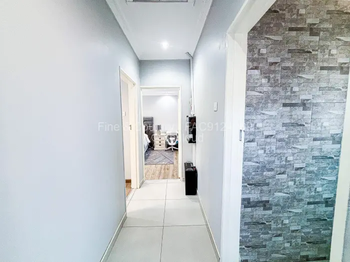 2 Bedroom Cottage/Garden Flat to Rent in Greystone Park