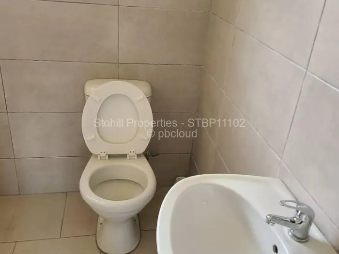 6 Bedroom House to Rent in Avondale