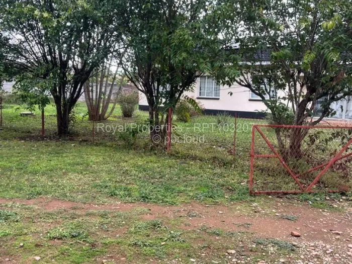 Townhouse/Cluster for Sale in Marlborough, Harare