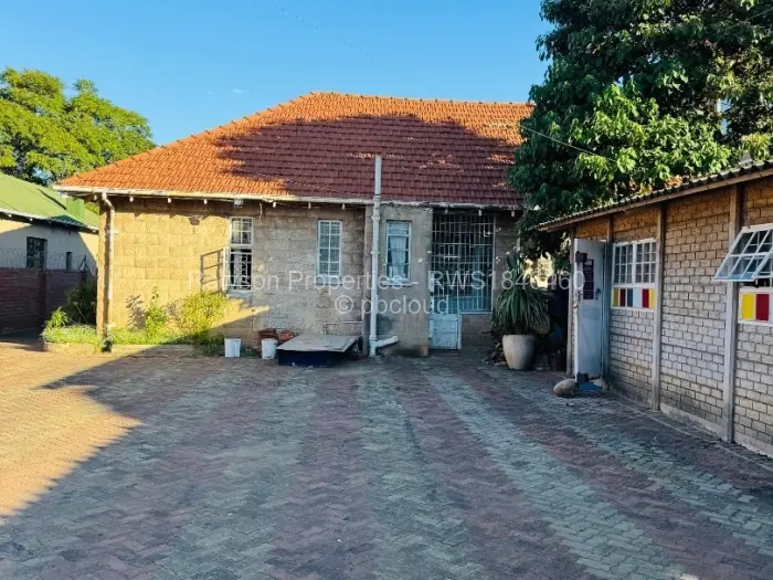 Office for Sale in Avenues, Harare