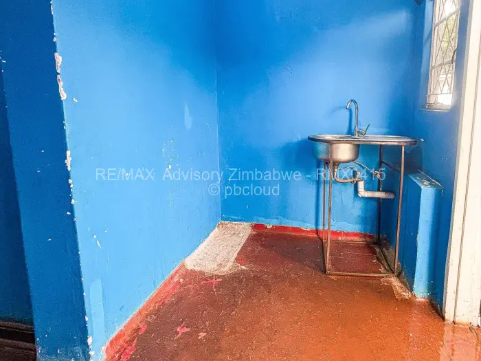 Office to Rent in Avondale