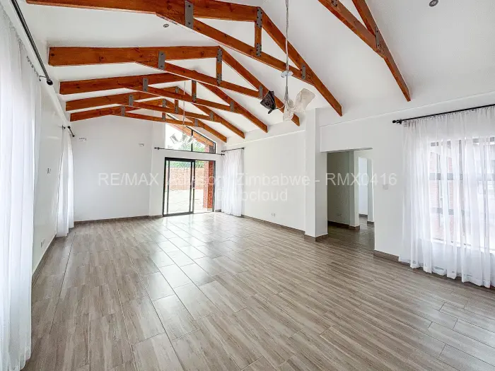 Flat/Apartment to Rent in Greendale North