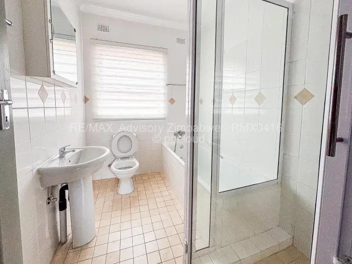 Flat/Apartment to Rent in Greendale North