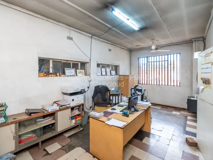 Warehouse/Industrial for Sale in Ardbennie, Harare
