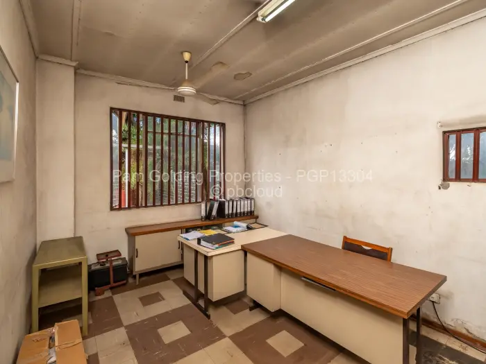 Warehouse/Industrial for Sale in Ardbennie, Harare