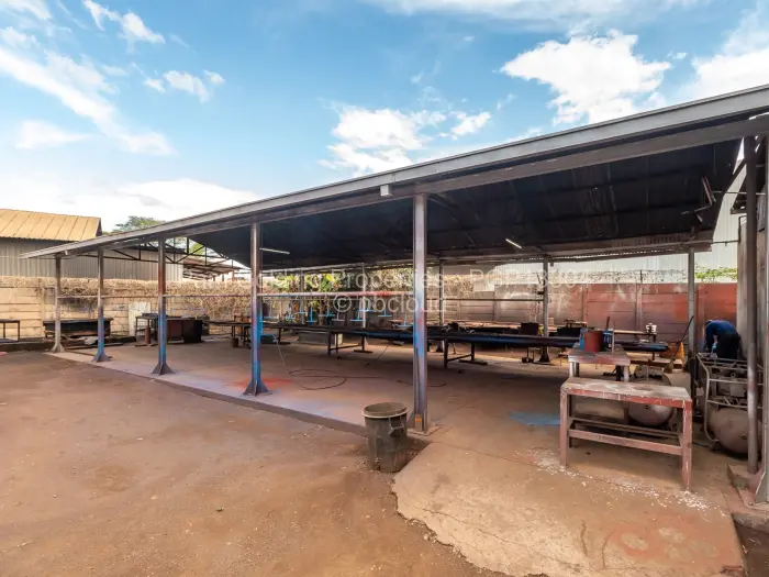 Warehouse/Industrial for Sale in Ardbennie, Harare