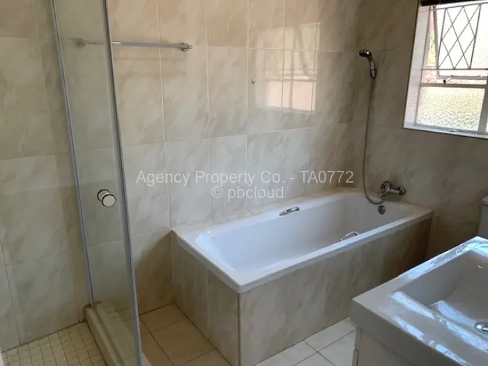 5 Bedroom House to Rent in Highlands