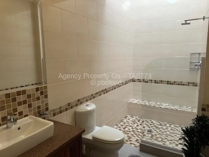 Townhouse/Cluster to Rent in Newlands