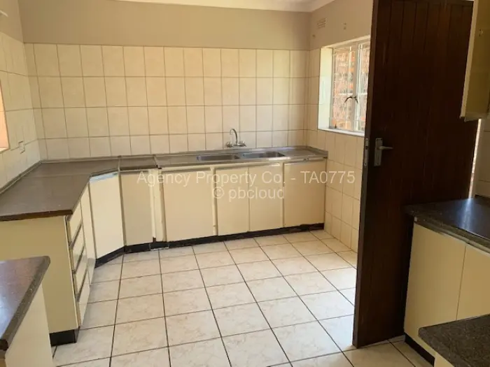 3 Bedroom House to Rent in Westgate