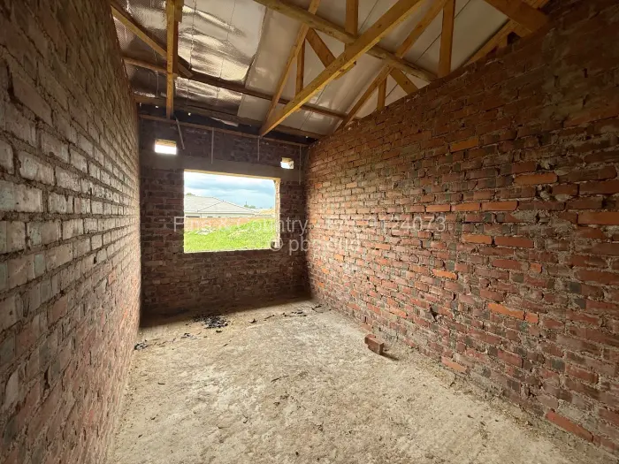 4 Bedroom House for Sale in Mabvazuva Estates, Ruwa